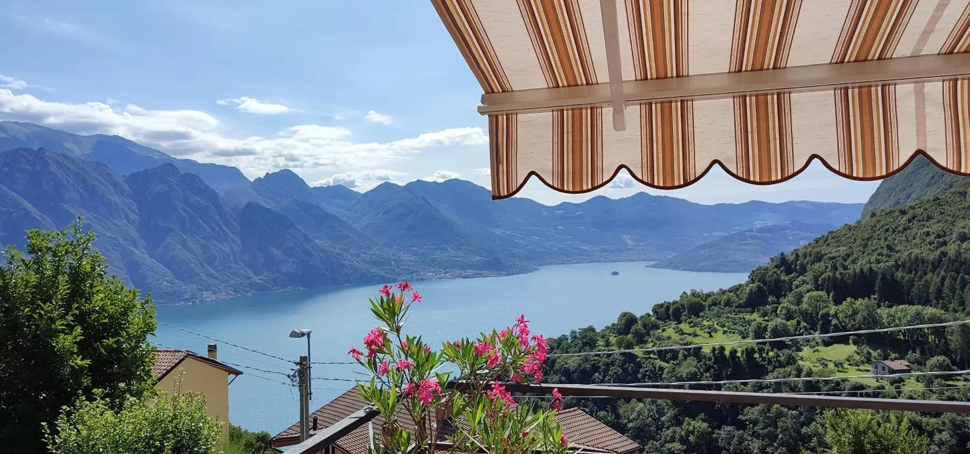 Le Terrazze - 2 Rooms Flat With A Pool And A Terrace With A Stunning Lake View Fonteno Holiday home